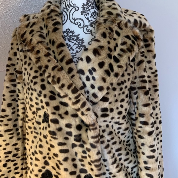 AVEC LES FILLES Leopard Plush Car Coat - Picture 4 of 8